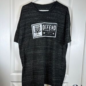 Defend Hawaii Gray Black Stripe Short Sleeve Graphic Shirt Size 2X EUC #2979